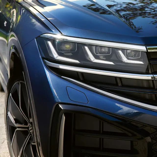 Volkswagen Touareg 1